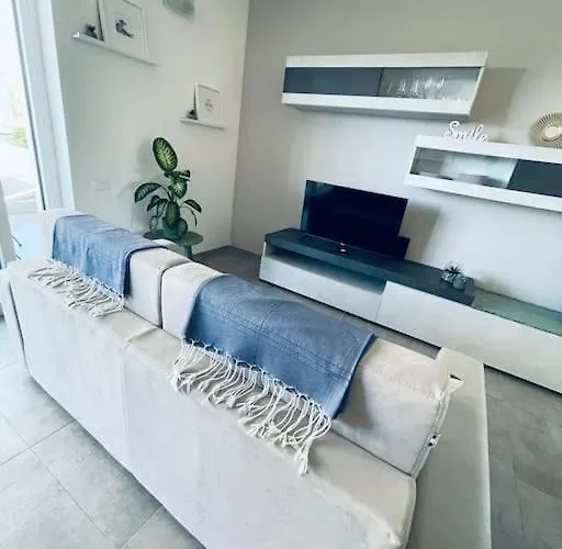 Marina House Rome Airport - Sea View