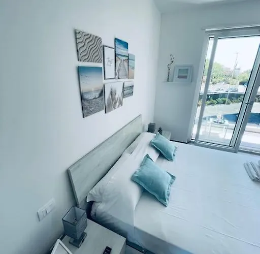 Marina House Rome Airport - Sea View 아파트 *