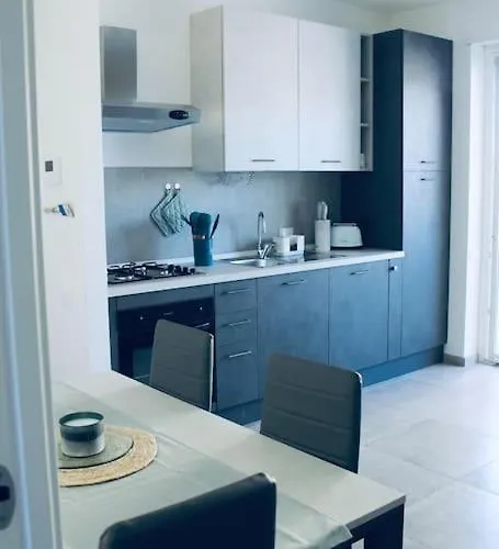 Marina House Rome Airport - Sea View