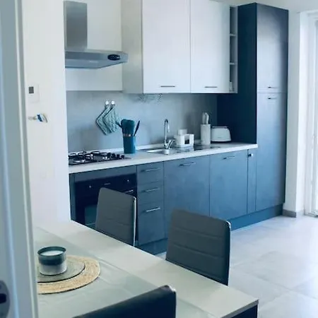 Marina House Rome Airport - Sea View